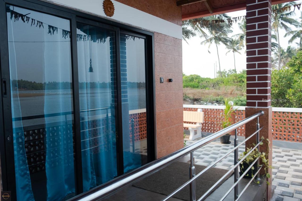 Reunion Ocean Tides Hotell Udupi Eksteriør bilde