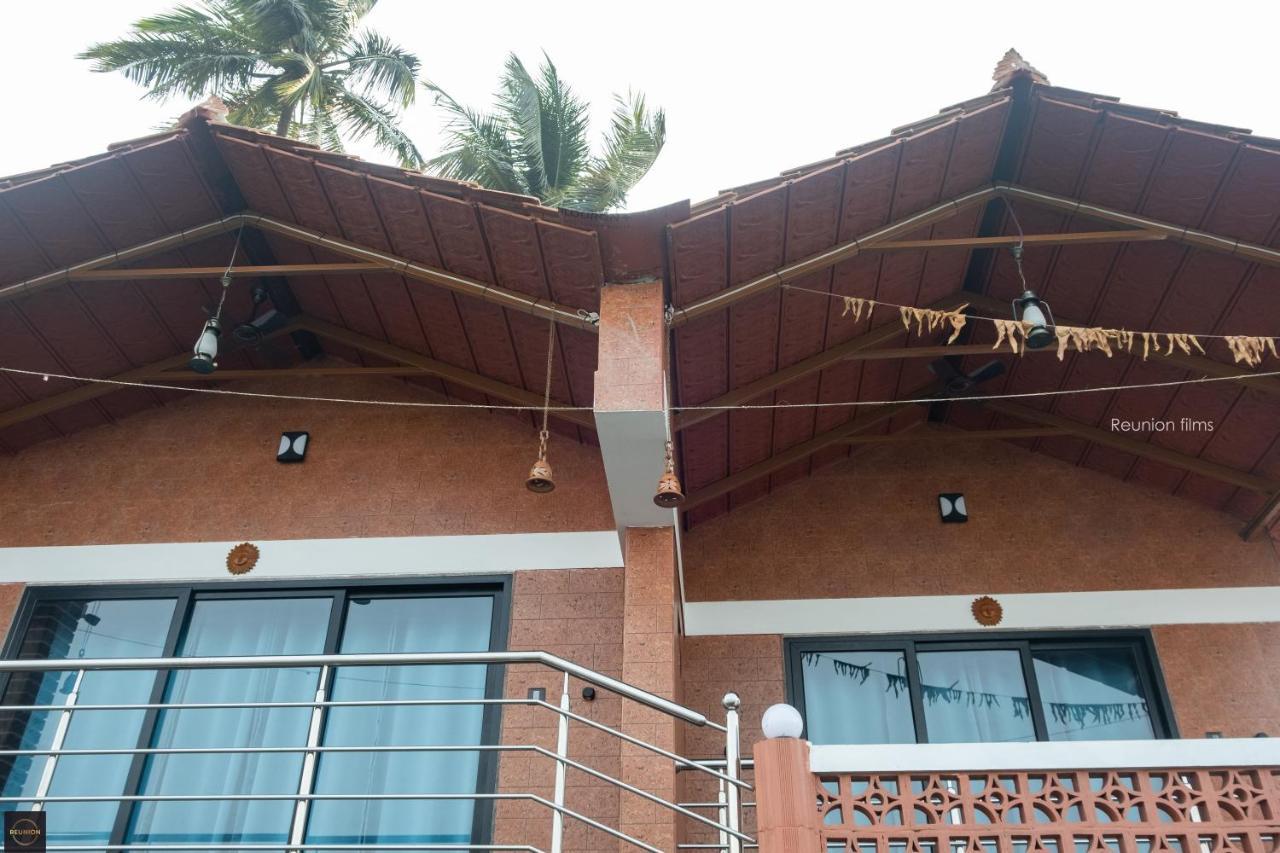 Reunion Ocean Tides Hotell Udupi Eksteriør bilde