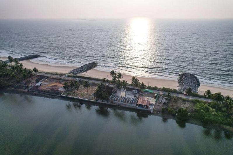 Reunion Ocean Tides Hotell Udupi Eksteriør bilde