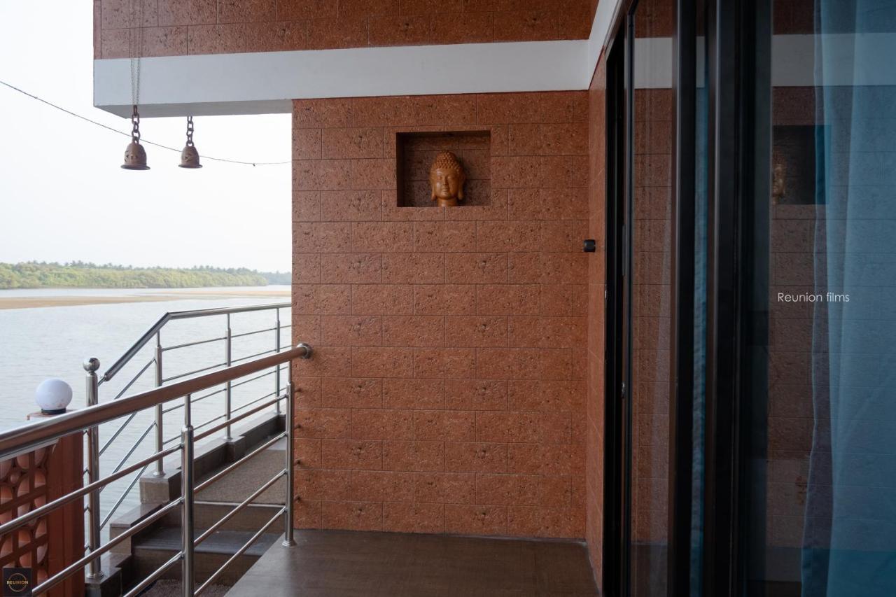 Reunion Ocean Tides Hotell Udupi Eksteriør bilde