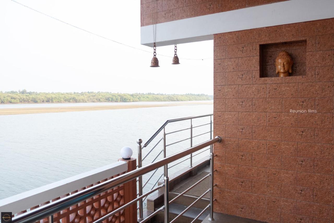 Reunion Ocean Tides Hotell Udupi Eksteriør bilde