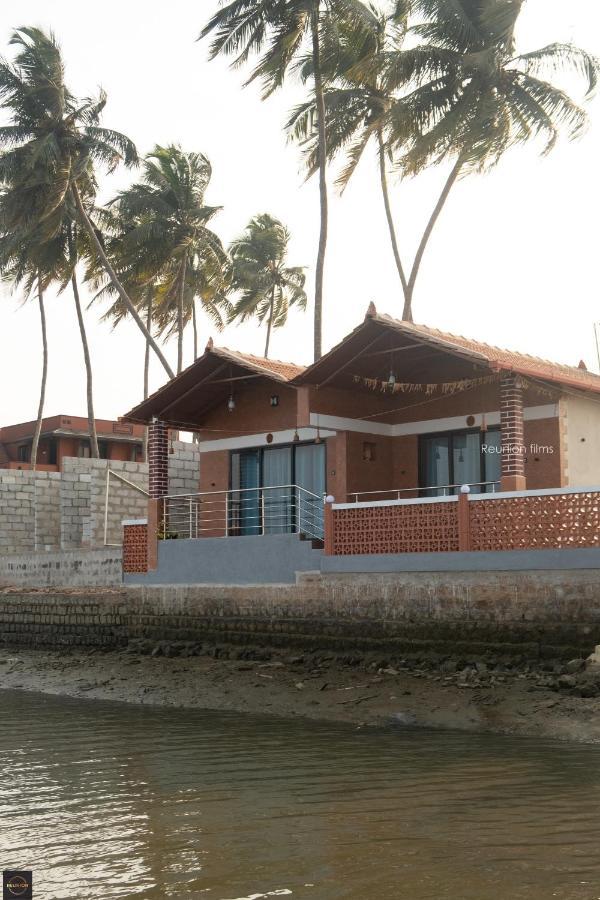 Reunion Ocean Tides Hotell Udupi Eksteriør bilde